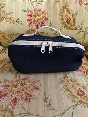 Lands’ End Canvas Toiletries Bag